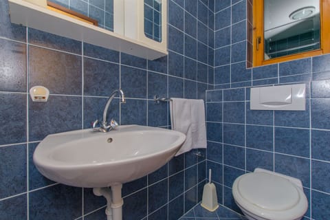 Apartments Spomenka - Unit 50565-61