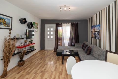 Apartments Novoselić - Unit 51058-61