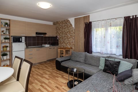 Apartments Novoselić - Unit 51059-61