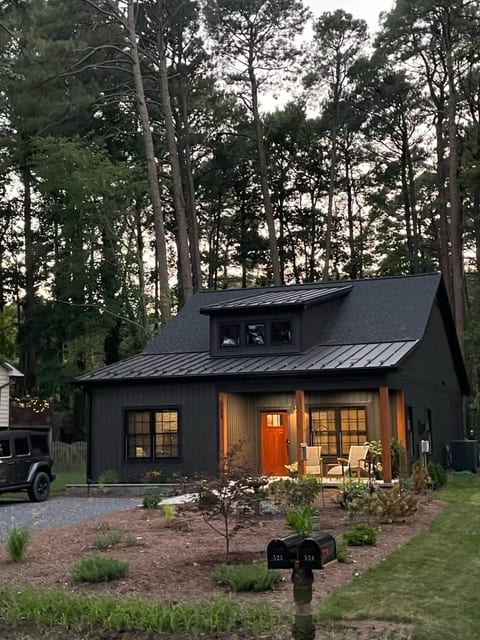 Off The Chart Stays Cottage