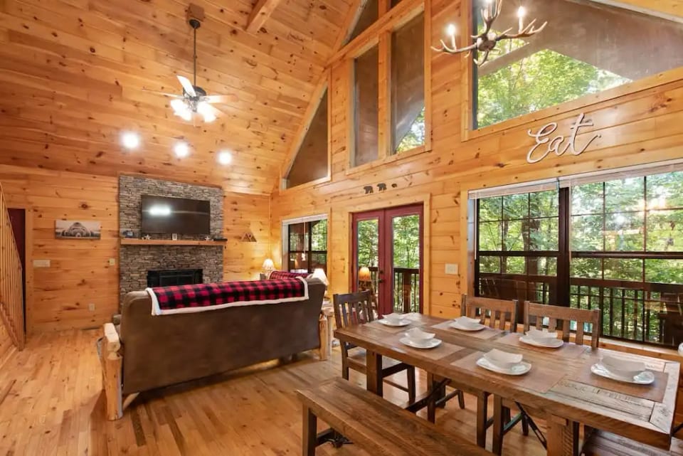 Open floor plan living room to dining space