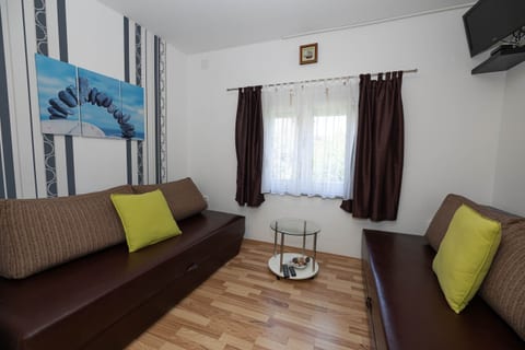 Apartments Novoselić - Unit 51061-61