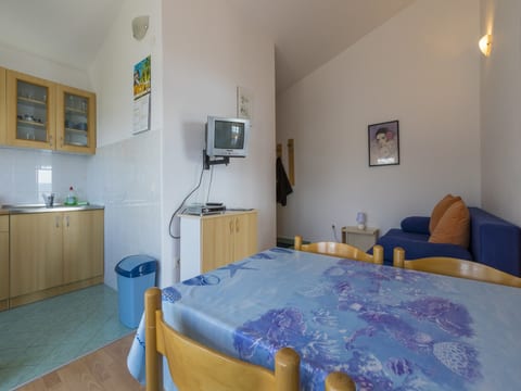 Apartments Maro - Unit 51077-61