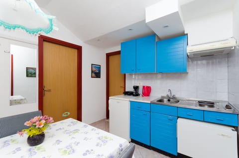 Apartments Mandica - Unit 51302-61