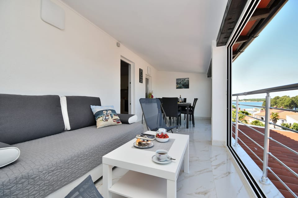Apartments Ester - Unit 52036-61