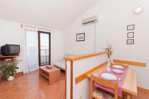 Apartments Luciana - Unit 52172-61