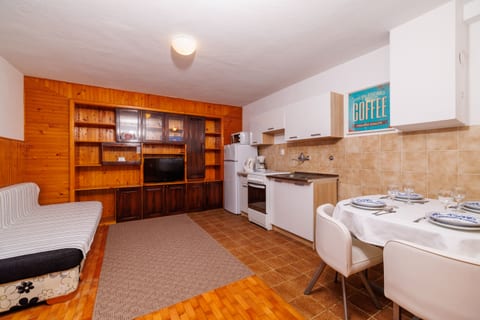 Apartments Tome - Unit 52292-61