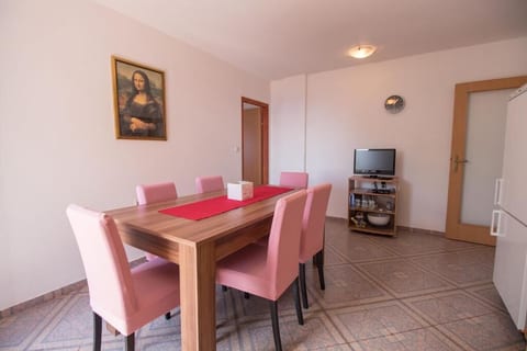 Apartments Nusret - Unit 52419-61