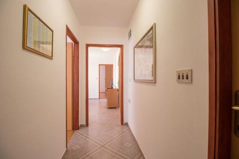 Apartments Nusret - Unit 52419-61
