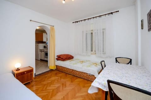 Apartments Lucia - Unit 52537-61
