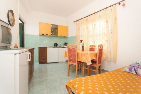 Apartments Barbara - Unit 56152-61
