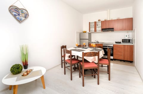 Apartments Sanja - Unit 56168-61