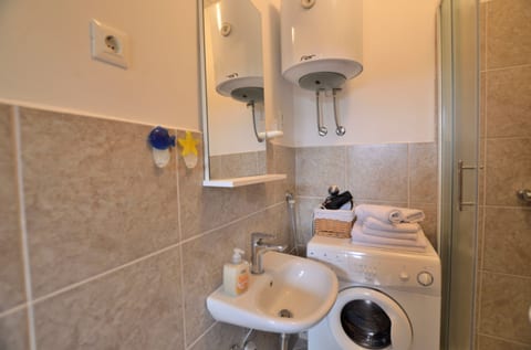 Apartments Maja - Unit 56220-61