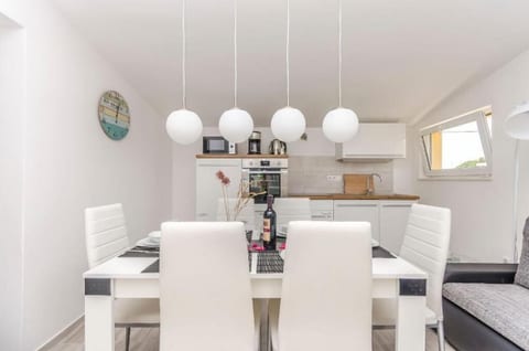 Apartment Tarle - Unit 57289-15
