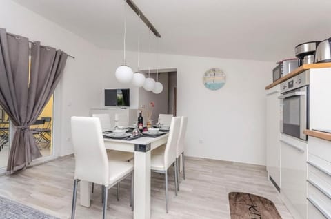 Apartment Tarle - Unit 57289-15