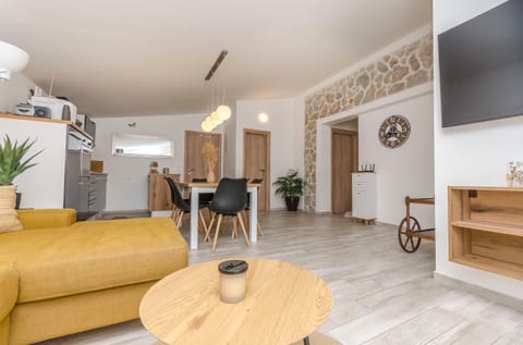 Apartment Tarle - Unit 180263-16