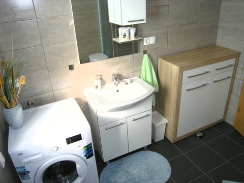 Apartment Goran Kinkela - Unit 130183-5