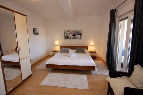 Apartments Mara - Unit 150705-15