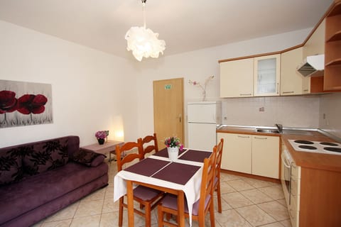 Apartments Mara - Unit 150707-15