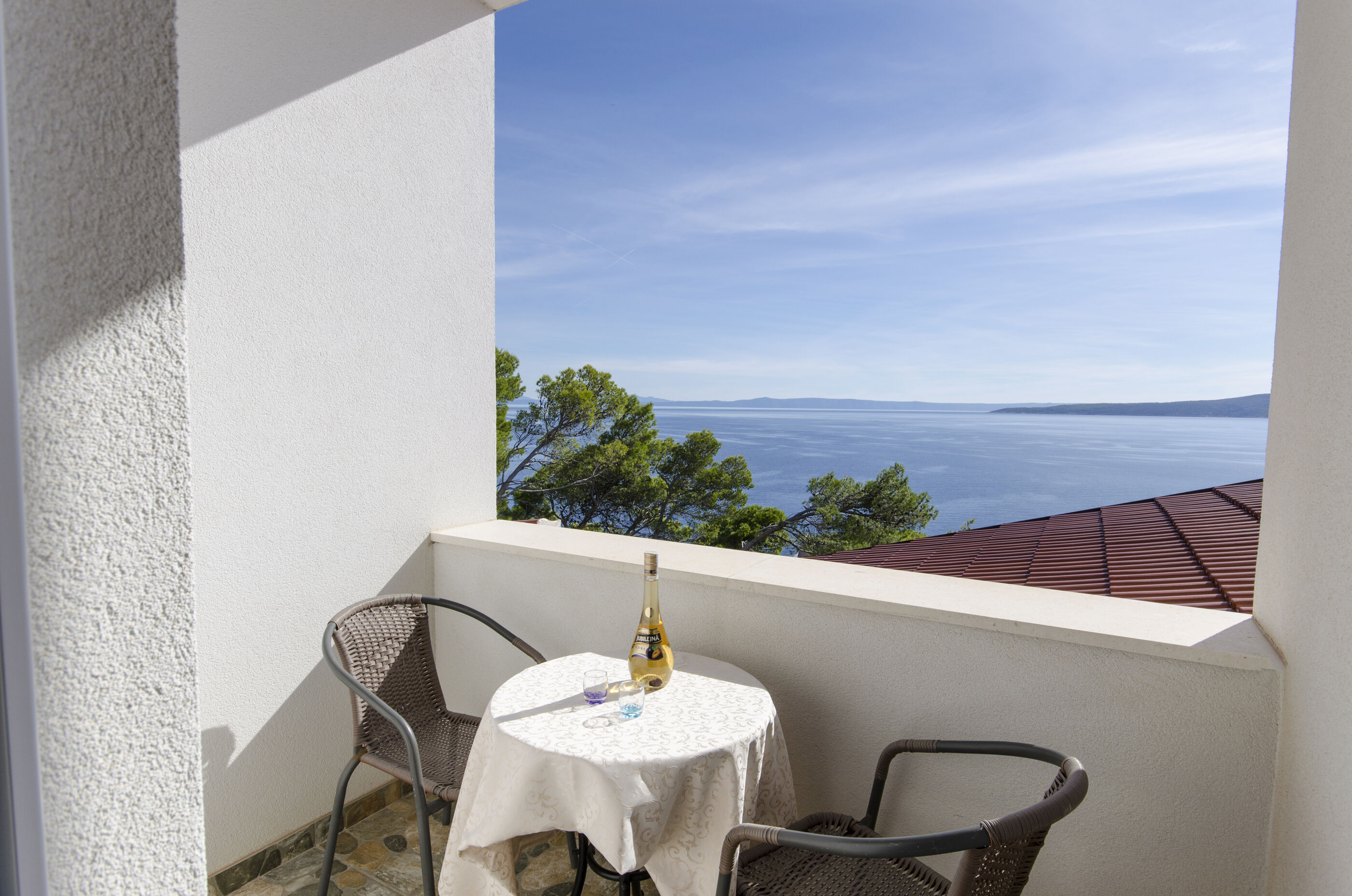 Apartments Mira Beachfront Bliss - Unit 151012-15