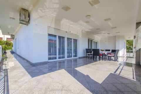 Apartments Maslina - Unit 128504-5
