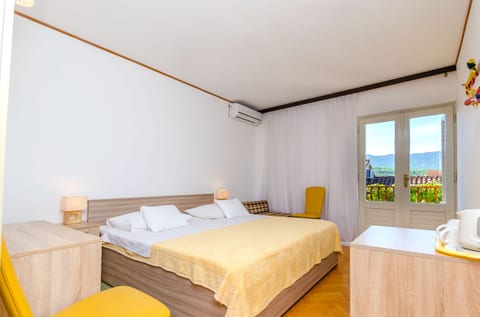 Apartments and Rooms Darinka - Unit 129391-5