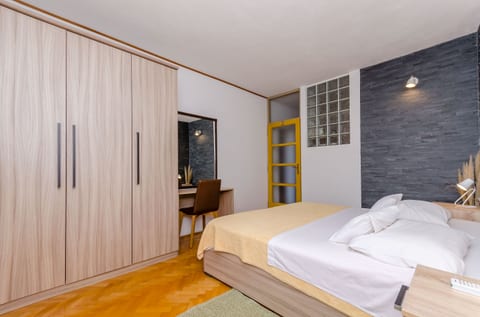 Apartments and Rooms Darinka - Unit 151243-15