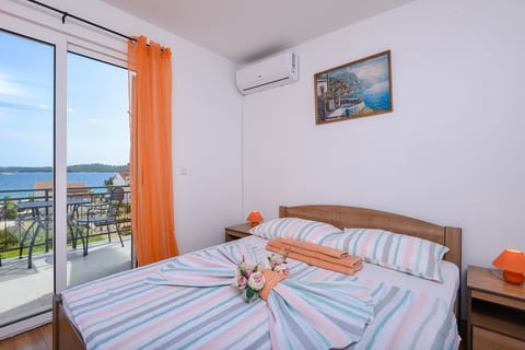 Apartments Lulak - Unit 208535-5