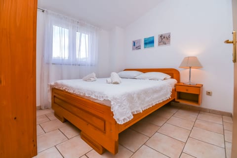 Apartments Tina - Unit 151517-15
