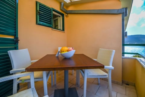 Apartments Tina - Unit 151517-15
