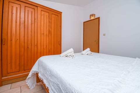 Apartments Tina - Unit 151518-15