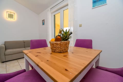 Apartments Tina - Unit 151518-15