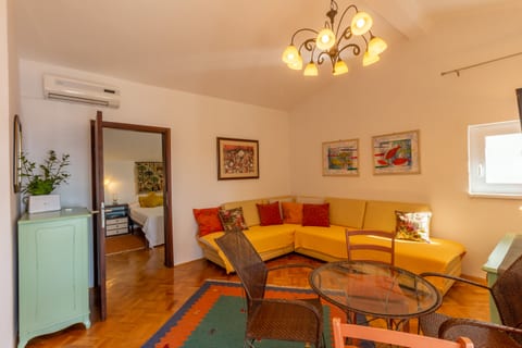 Apartment Seneca - Unit 156314-5