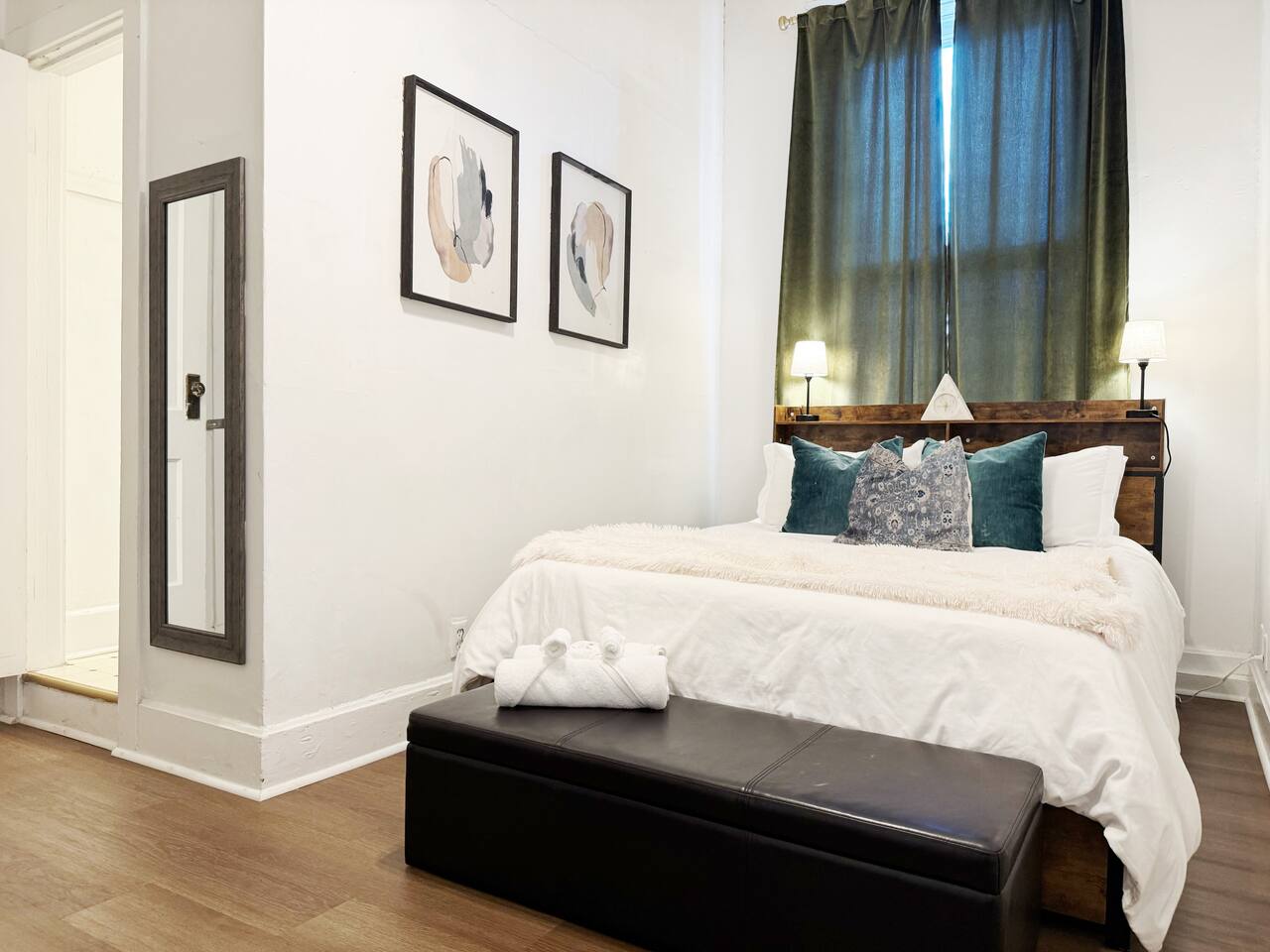 The Harrison H | QUEEN 1BD/1BA Apt near Downtown