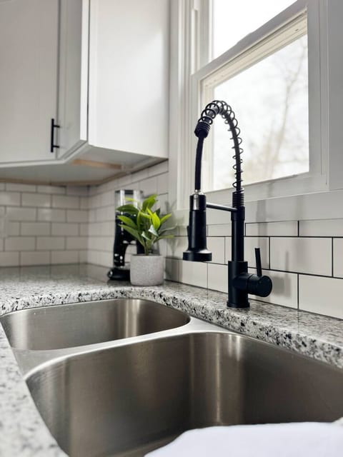 RiverStone B | KING 1BD/1BA Apt in Newburgh