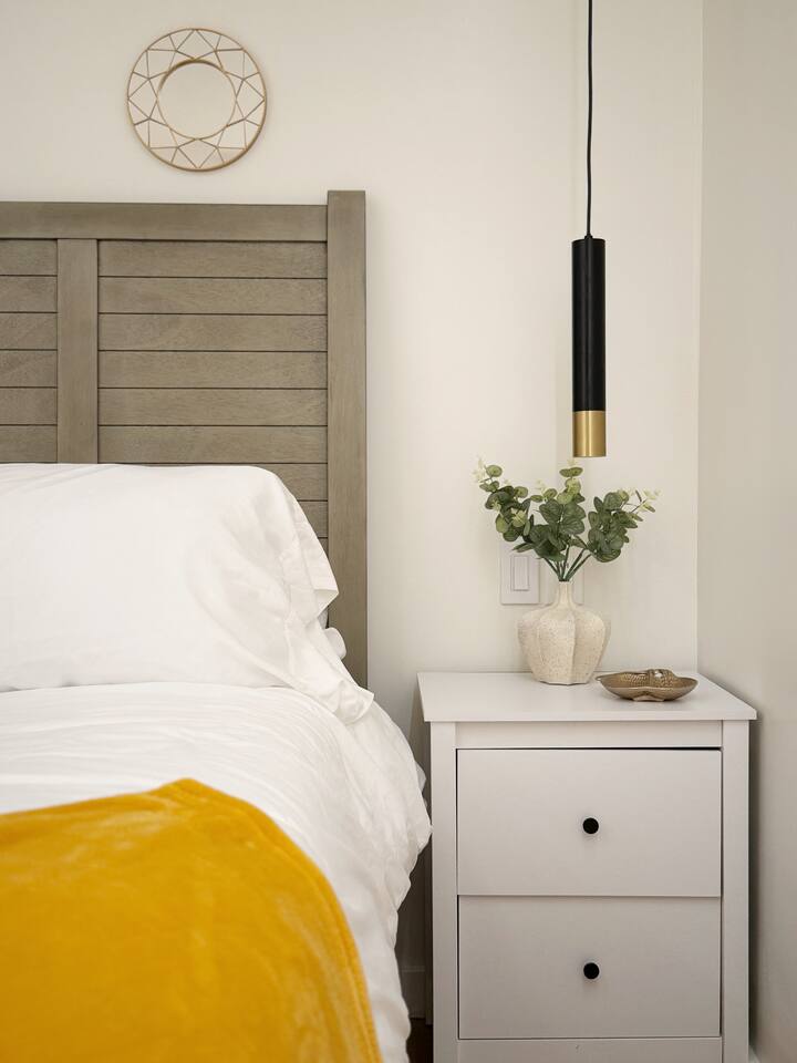 Cypress Suites 7A | KING 2BD/1BA Apt in Newburgh