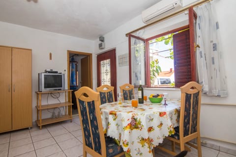 Apartments and Rooms Nikol - Unit 180123-16