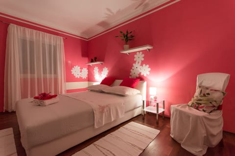 Apartment MM - Unit 180942-5
