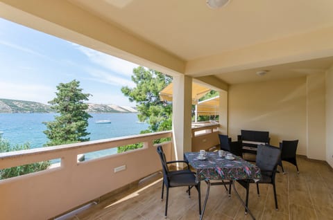 Apartments A-Z - Unit 181246-5