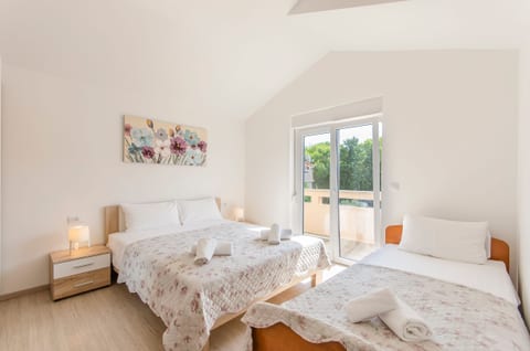 Apartments A-Z - Unit 179930-16