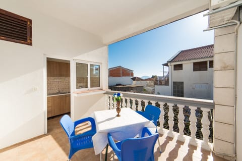 Apartments Ostrog - Unit 204936-5