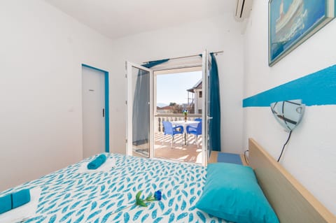 Apartments Ostrog - Unit 204936-5