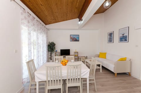 Apartments Ivka - Unit 210522-16