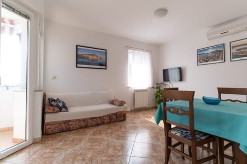 Apartments Anamarija - Unit 210802-16