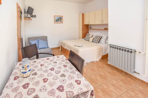 Apartments Flora - Unit 210933-16