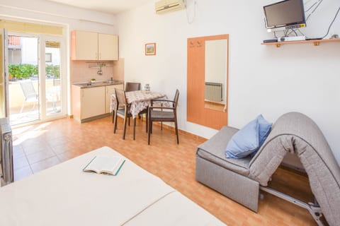 Apartments Flora - Unit 210934-16