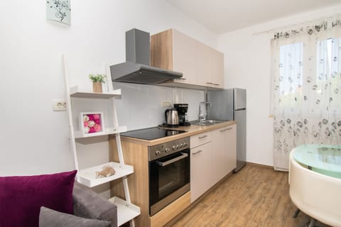 Apartments Happy Place - Unit 210967-16