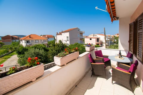 Apartments Happy Place - Unit 210968-16