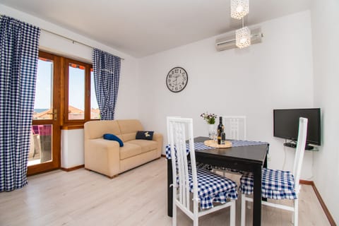 Apartments Happy Place - Unit 210968-16