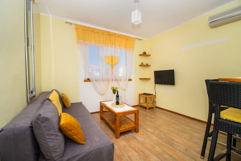 Apartments Happy Place - Unit 210969-16